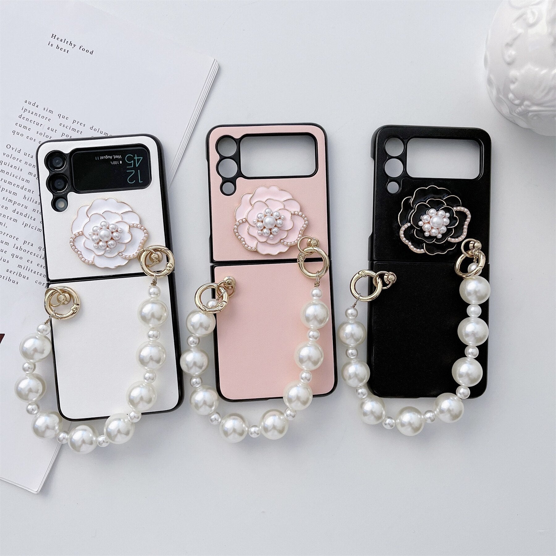 Luxury Pearl Bracelet Chain Camellia Case for Samsung Galaxy Z Flip 4 - Galaxy Z Flip 4 Case